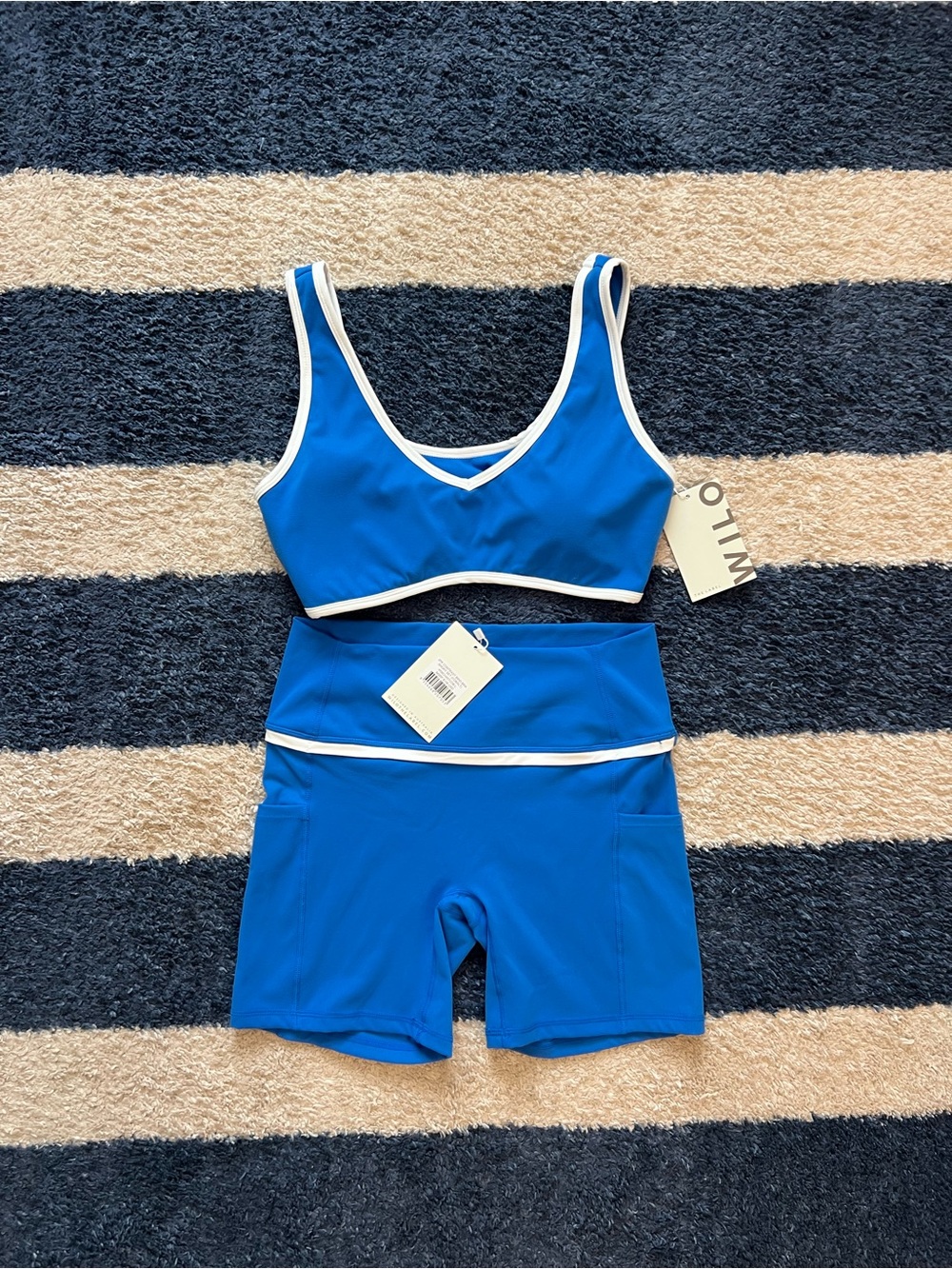NWT Wilo The Label Active Set Sports Bra Biker Shorts Cobalt Blue, Size Large - Picture 2 of 6